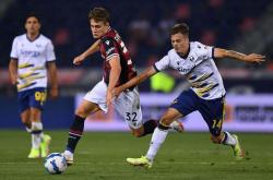 裡(lǐ)尔进攻(gōng)强势但(dàn)防(fáng)线失球(qiú)，裡(lǐ)昂防(fáng)守穩(wěn)固，两隊(duì)争奪(duó)歐(ōu)冠(guān)资格(gé)，吉鲁与拉(lā)卡泽特国脚德比。