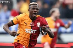 欧冠射手榜(bǎng)：奥斯梅恩6球(qiú)領(lǐng)跑(pǎo)！哈兰德、凱(kǎi)恩、姆(mǔ)巴佩紧随其后！