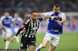 巴黎圣日耳曼歐(ōu)冠(guān)夺冠(guān)紀(jì)录片首映：背(bèi)后的故事与战术解析(xī)