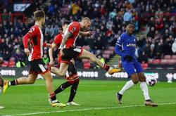 傷(shāng)病与战意交(jiāo)織(zhī)的歐(ōu)冠关鍵(jiàn)战