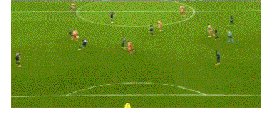 4-0,拜仁豪取欧冠3连胜,17岁德国新星无敌突破后丝滑破门