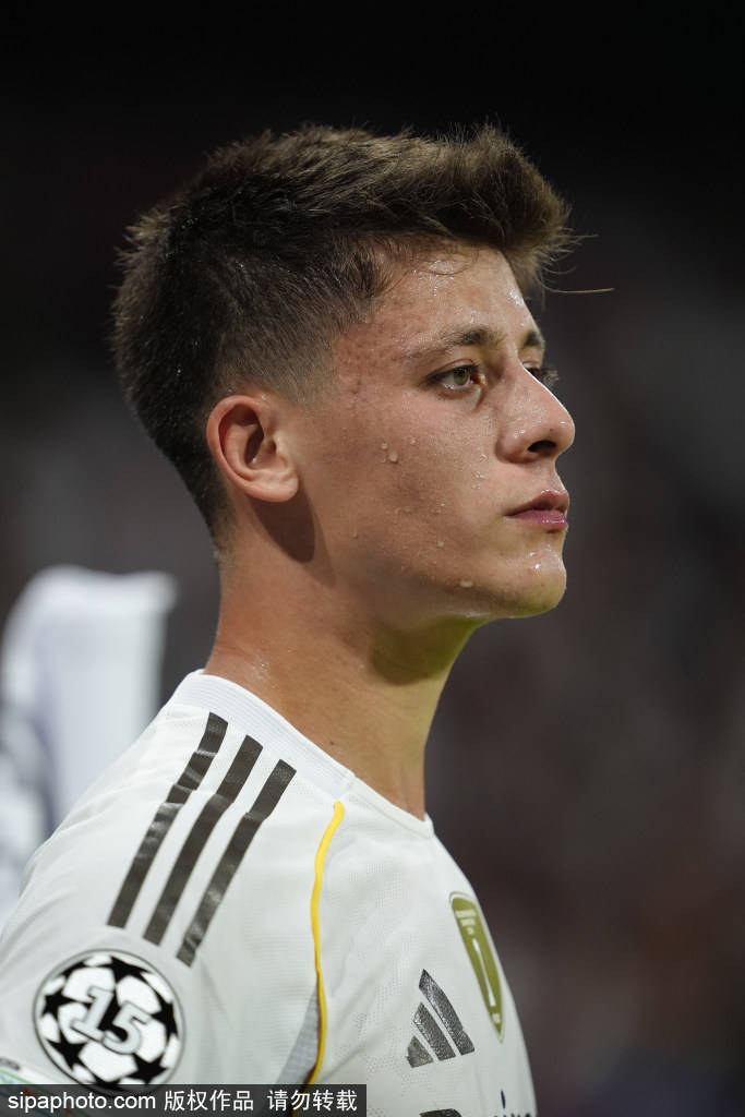 姆巴佩点球双响助皇马逆转马赛,欧冠点球王者名副其实!