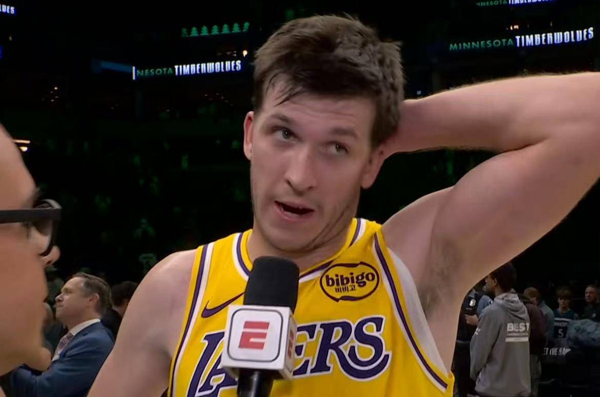 28+16!里夫斯压哨绝杀,湖人何去何从?