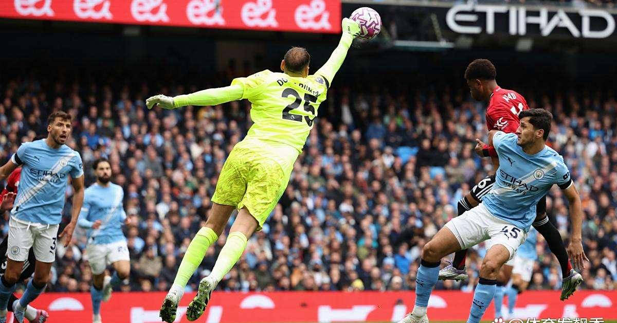 欧冠首轮：多纳鲁马助曼城信心大增，巴塞罗那轮换效果显著