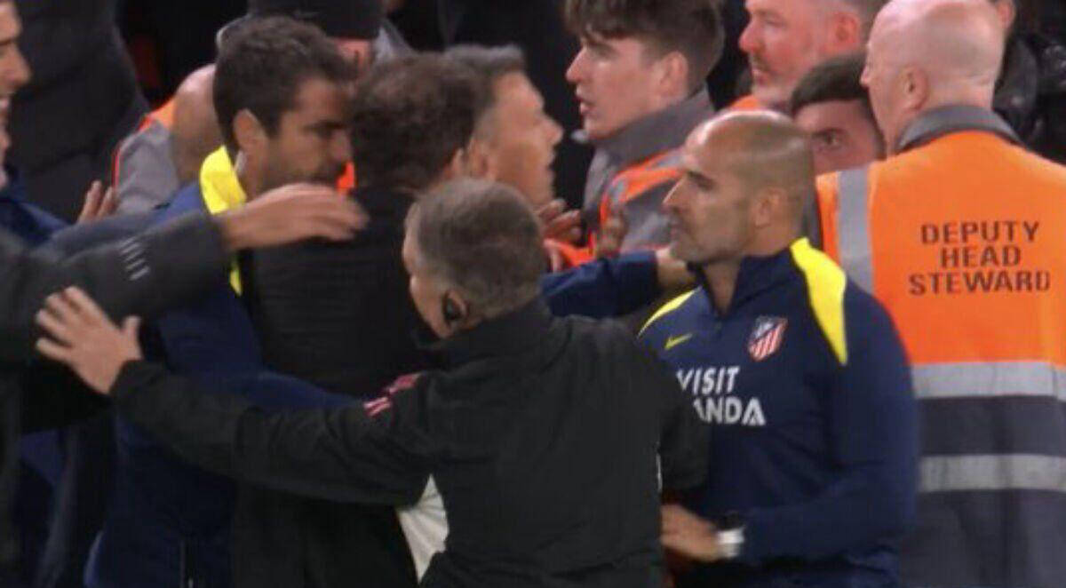 欧冠之夜:西蒙尼失控与球迷冲突事件调查启动