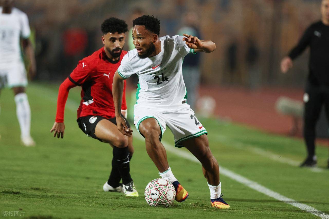 2-1，仅15%的控球率+萨拉赫缺席仍赢，埃及掀翻劲旅+终结3场不胜