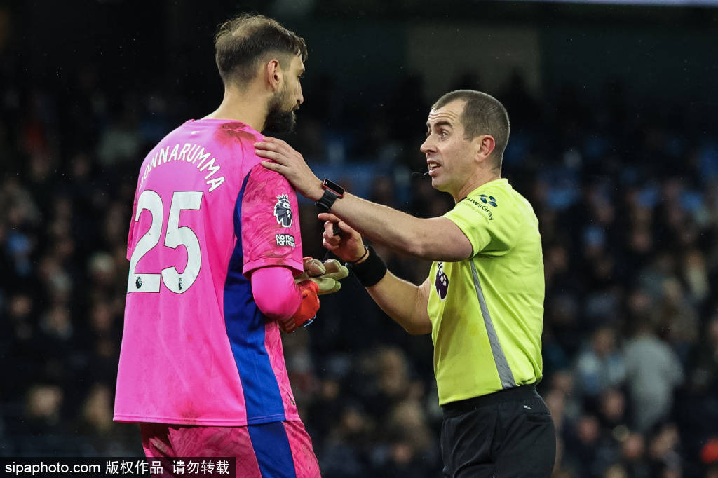 哈兰德54场欧冠55球:他是如何打破进球纪录的?