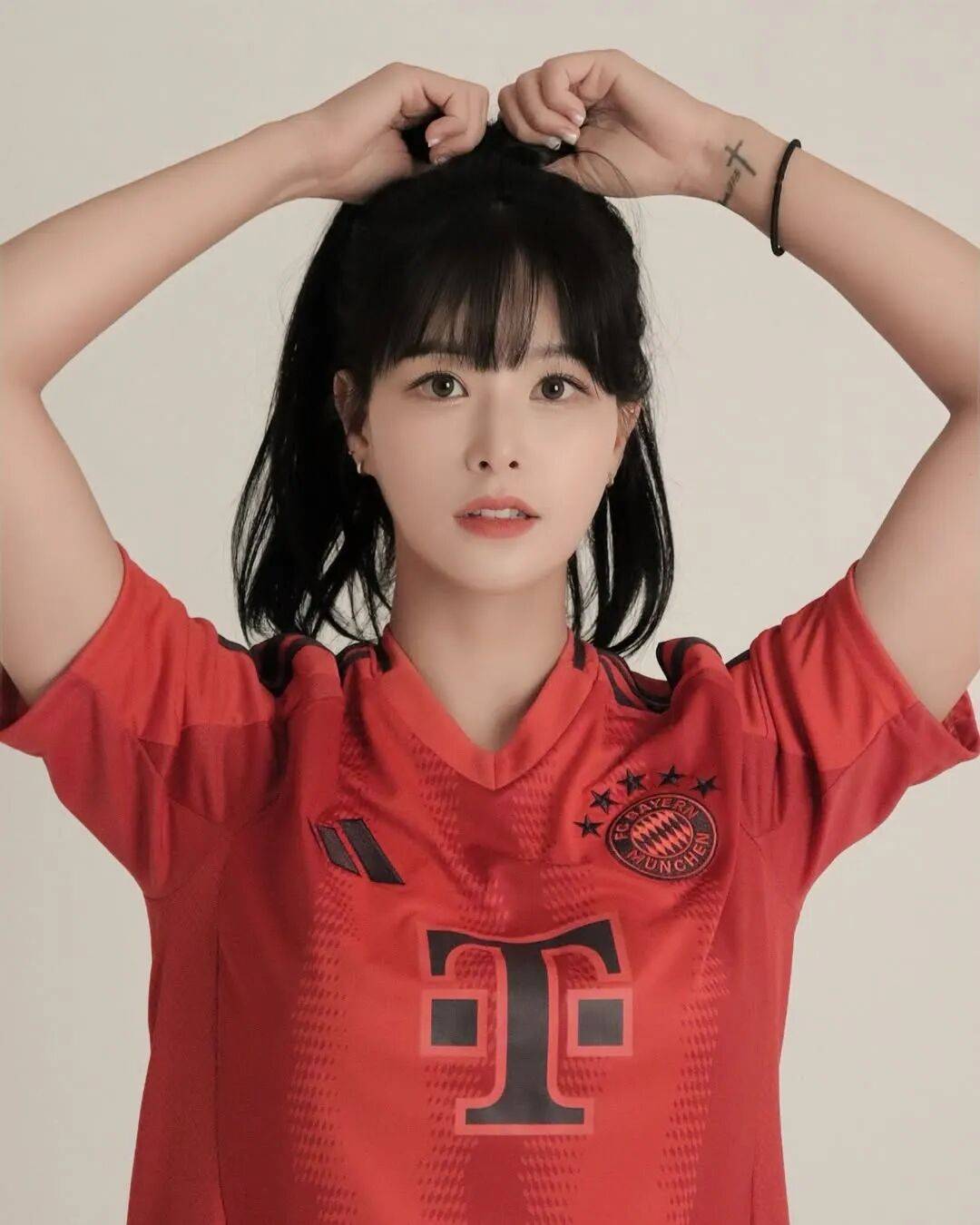 欧冠联赛:拜仁慕尼黑迪亚斯停赛,里斯本竞技无三大射手