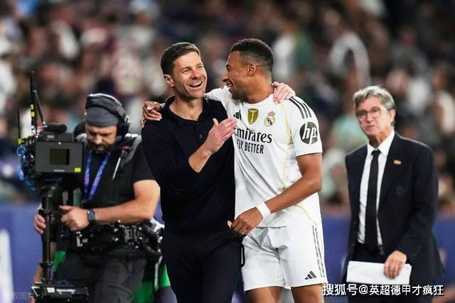皇马阿隆索的命运掌握在恩师瓜迪奥拉的手中！欧冠一战决定去留！