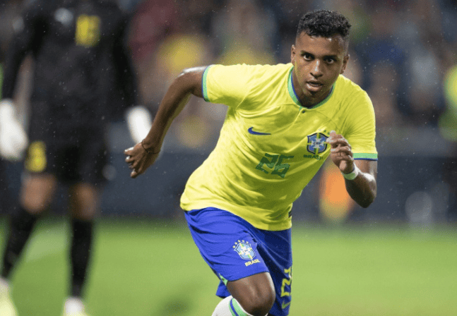 欧冠失利后 罗德里戈仍称皇马更衣室和谐