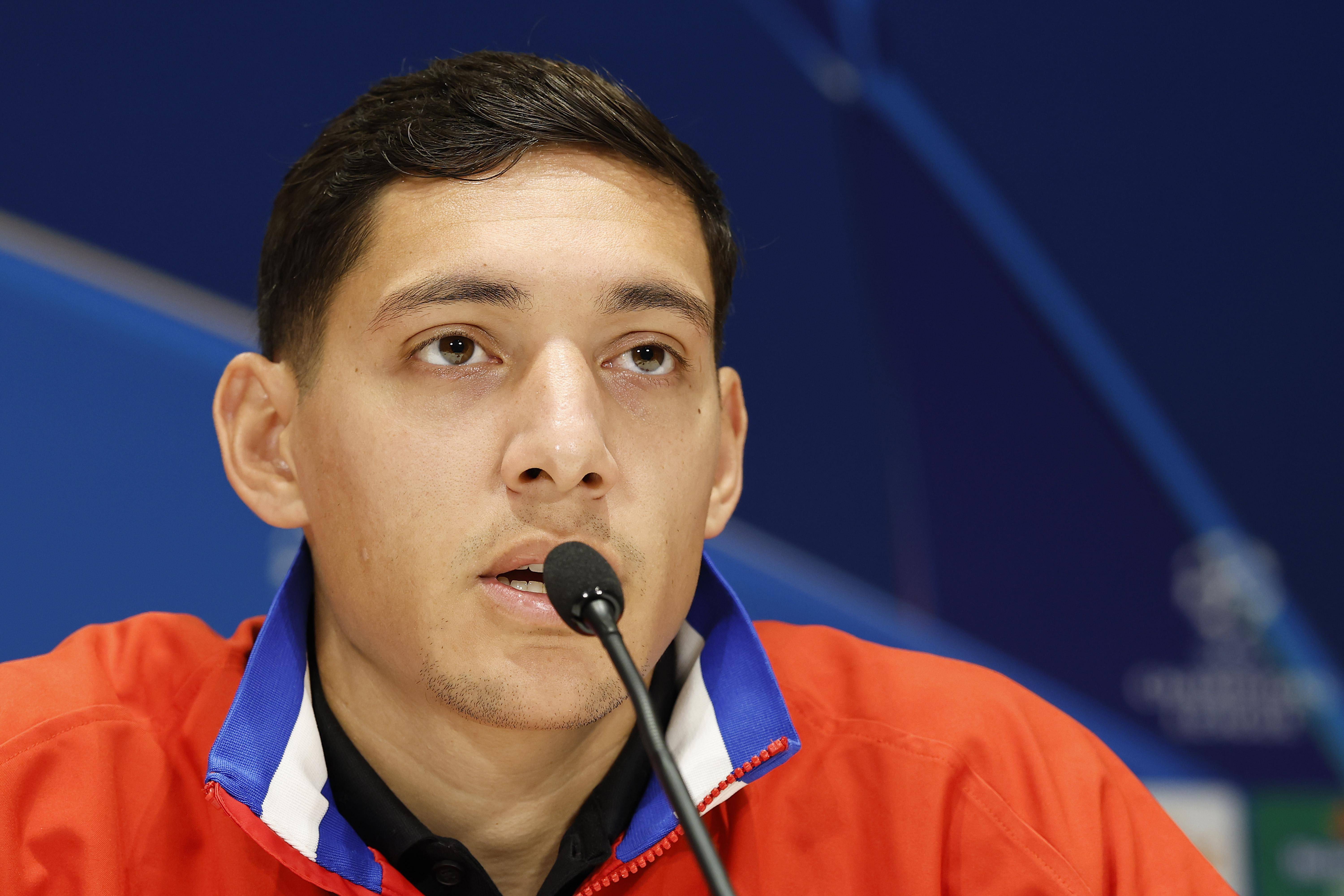 (外代二线)足球——欧冠联赛:马竞赛前备战