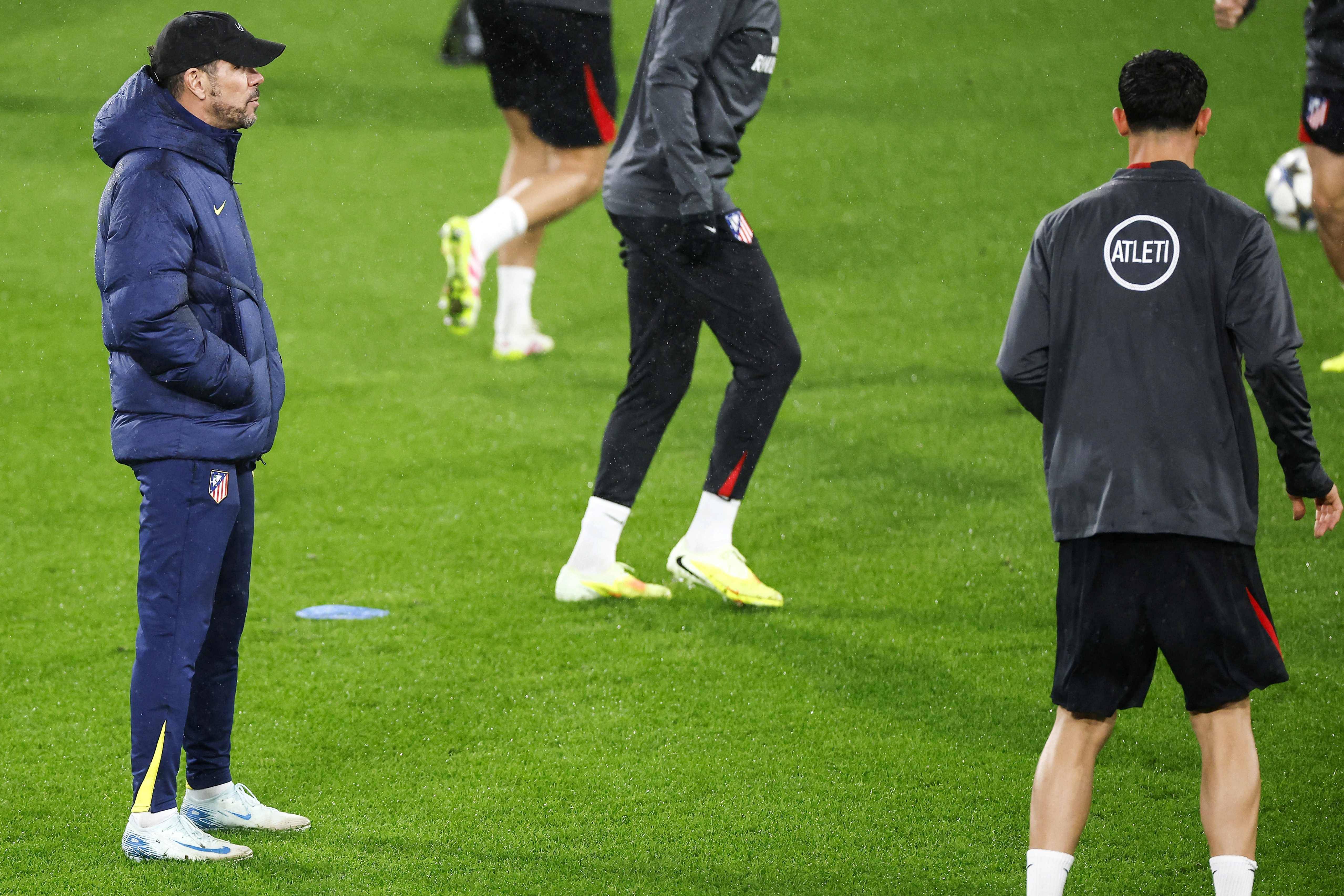 (外代二线)足球——欧冠联赛:马竞赛前备战