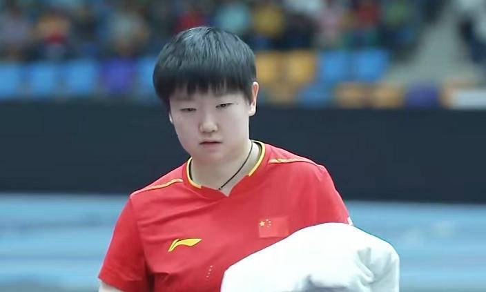 印度亚锦赛女团半决赛：孙颖莎3-1申裕斌，场馆出现漏水事件