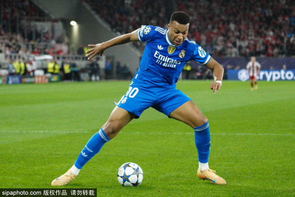 欧冠早报:利物浦主场惨败 阿森纳成唯一全胜领跑积分榜